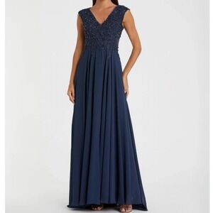 NEW Mac Duggal 10 Navy Beaded 20264 VNeck Applique Maxi Formal Mother Bride Gown